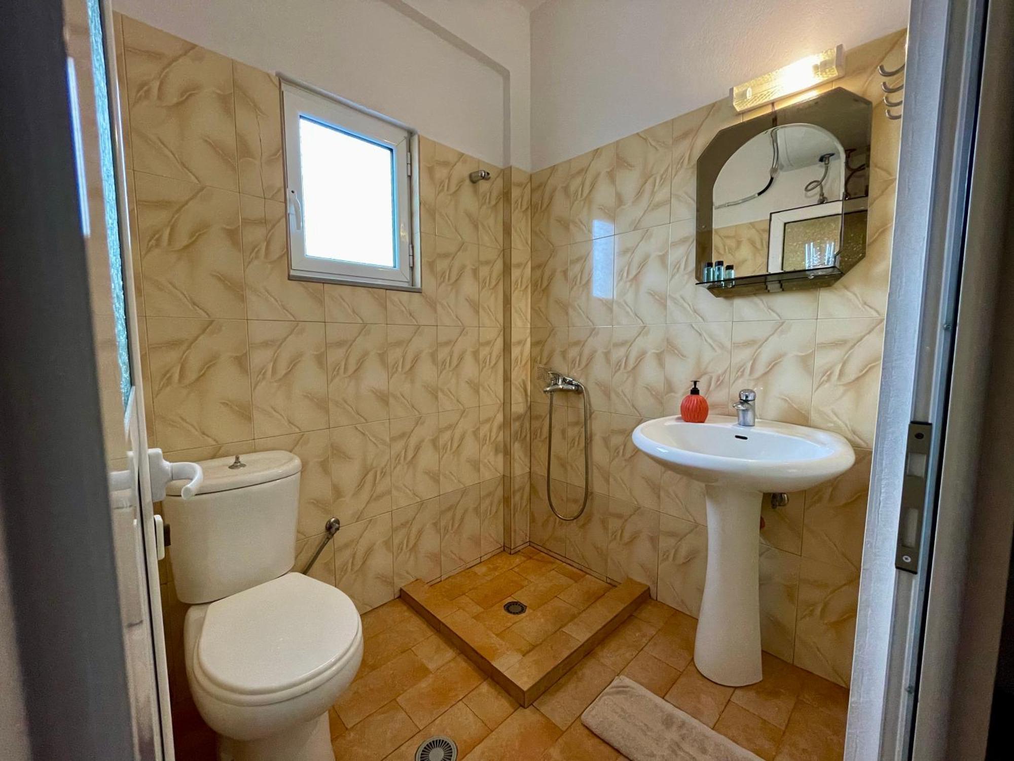 Marku Palace Ksamil Room photo